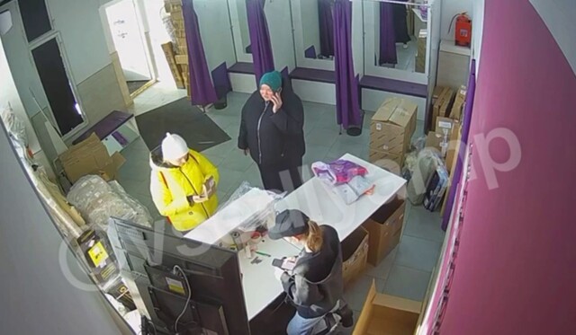 Скандалистка в пункте выдачи заказов