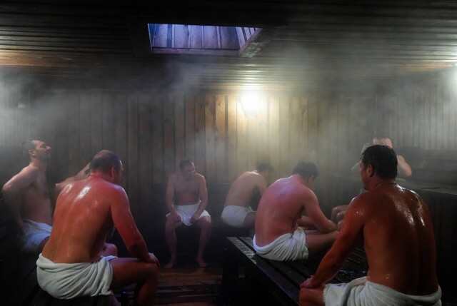 В России любителей бань и саун будут направлять на спермограмму