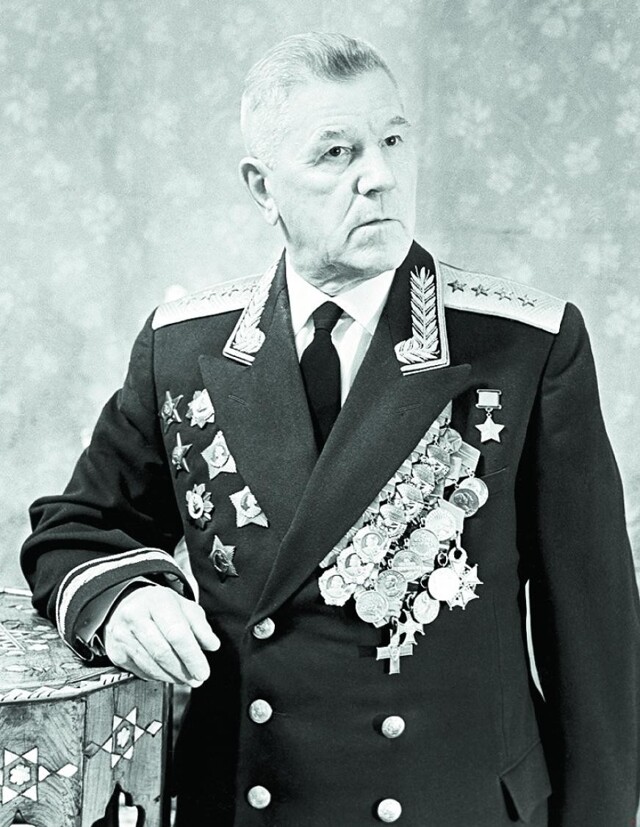 Александр Горбатов - своенравный, но справедливый генерал