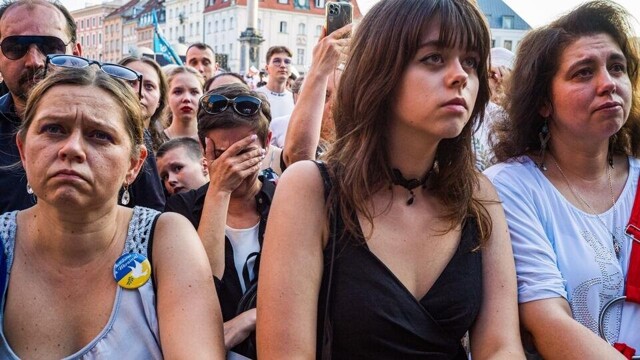 Избивают даже беременных: агрессия против украинцев в Польше достигла пика