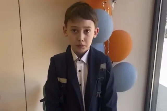 Четвероклассник из Казахстана попросил работу в пекарне, чтобы угостить подругу