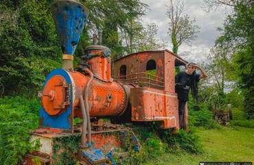 В абхазских горах нашли 120-летний паровоз, рядом с которым похоронен его машинист!
