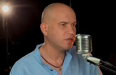 «Я буду петь голосами своих детей»: сын Николая Расторгуева Павел оказался точной копией знаменитого отца