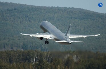Произведённый по серийным технологиям самолёт SJ-100 совершил первый полёт