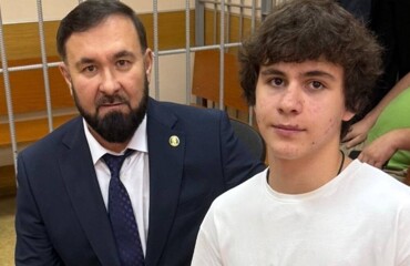 Нападавшего на прохожих чеченского подростка суд отправил в колонию на два года