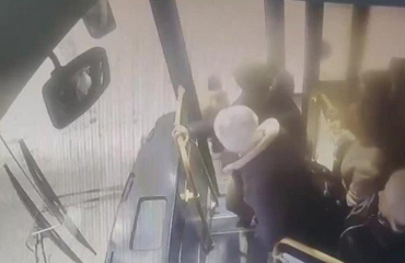 Водитель автобуса спасла дошкольника, потерявшегося в метель