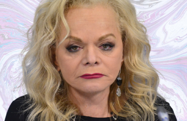 Ларисе Долиной начали отказывать в выступлениях