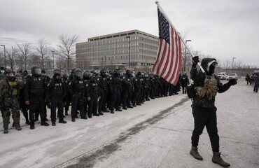 Конец демократических игр: в Миннеаполисе федералы перешли к тактике тотального подавления