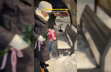 75-летняя бразильянка впервые увидела снег во время поездки в Москву