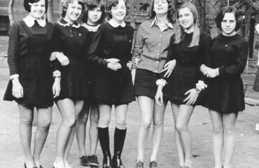 Неправильные девушки