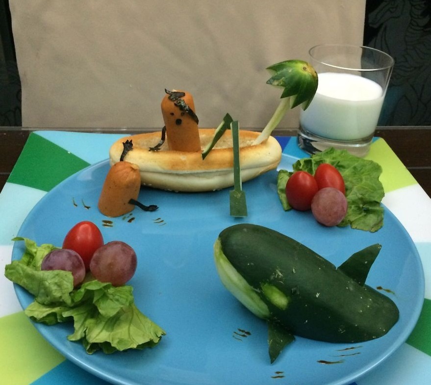 Don’t Play With Your Food, Kids, Let Your Mom Do That