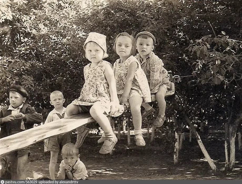 Интересные фотографии времен СССР. Сегодня у нас 900-й выпуск, ежедневного очередного шлака (как сказал вчера один фишкянин)))
