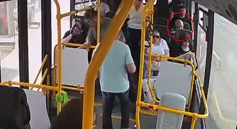 Полицейские задержали мужчину, решившего присвоить себе  папку с крупной суммой денег