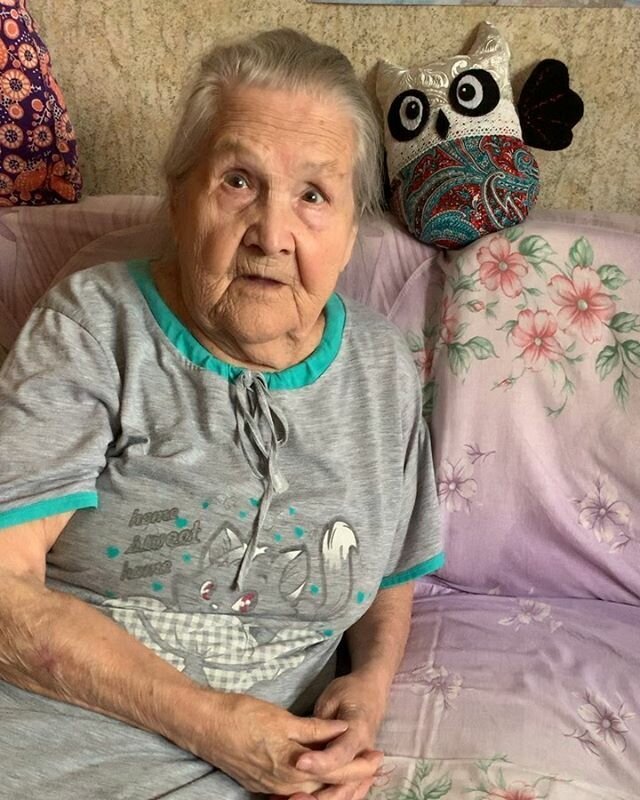 100 летняя бабка. Бабушка 97 лет. 100 Летняя бабушка. Человеку 97 лет. Песка 200 летней бабушки.